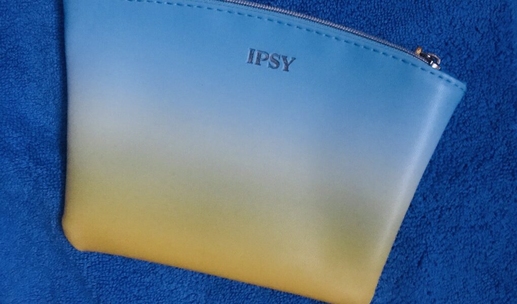 sunrise ombre colors/design on my May 2020 Ipsy Plus bag