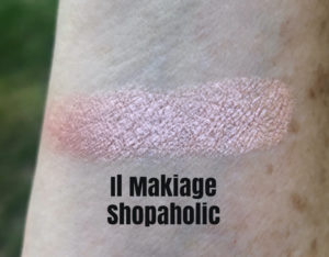 peachy-pink metallic champagne eyeshadow swatch, shade Shopaholic from Il Makiage